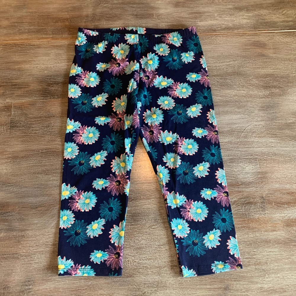 “So” blue and purple floral leggings/capris